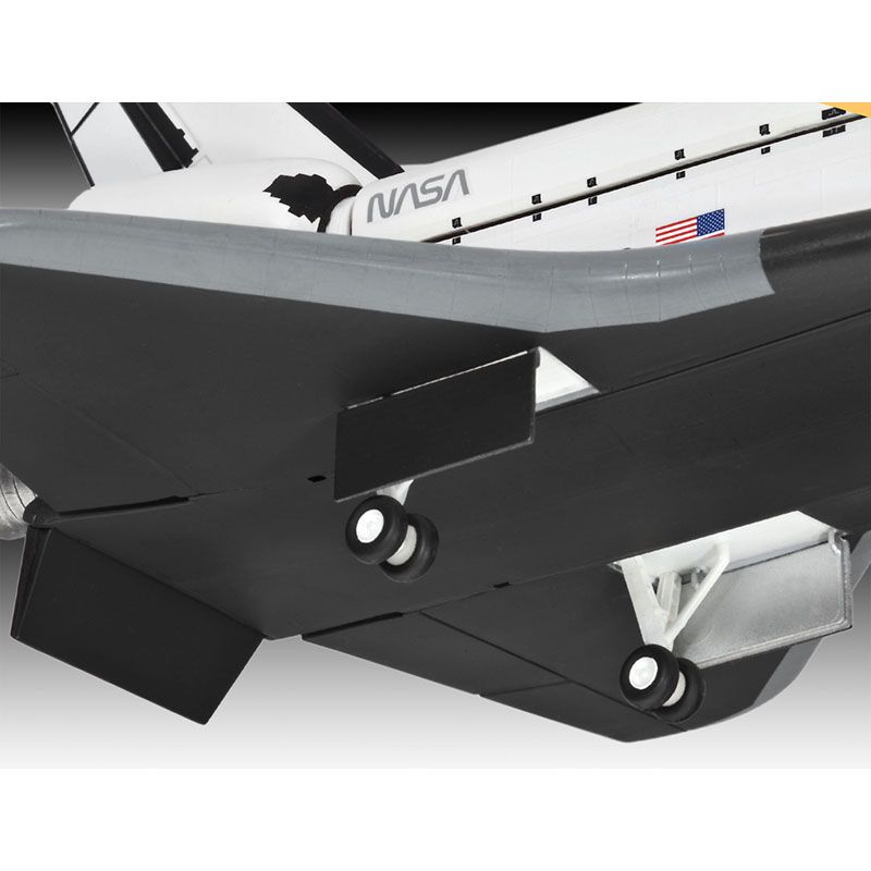 
                  
                    REVELL SPACE SHUTTLE ATLANTIS MODEL KIT
                  
                
