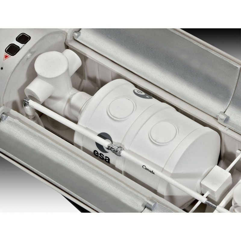 
                  
                    REVELL SPACE SHUTTLE ATLANTIS MODEL KIT
                  
                