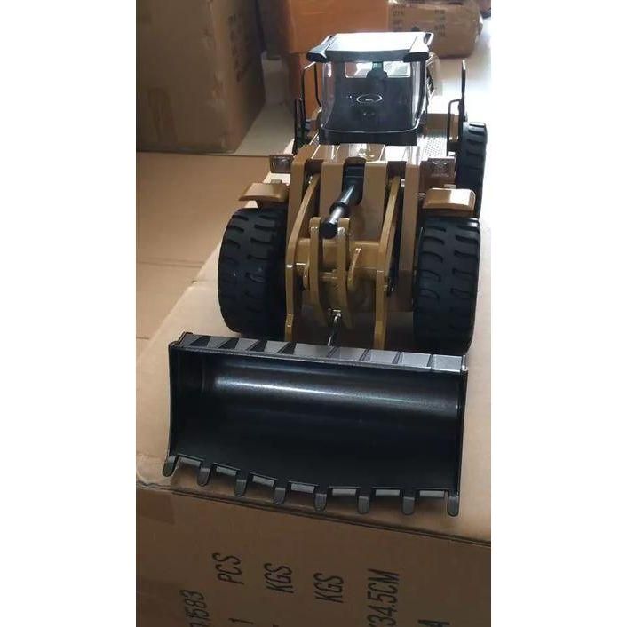 
                  
                    HuiNa 1583 1:14 Remote control Metal Wheel Loader
                  
                