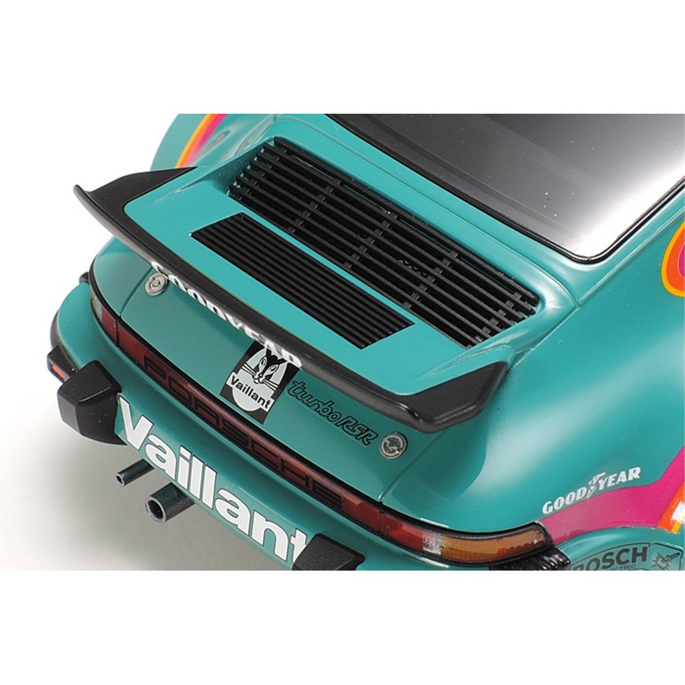 
                  
                    TAMIYA 1/24 PORSCHE 934 TURBO RSR VAILLANT
                  
                