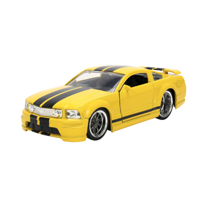 
                  
                    Fast & Furious - 2006 Ford Mustang GT 25th Anniversary 1/32 Scale Die-Cast Vehicle Replica
                  
                