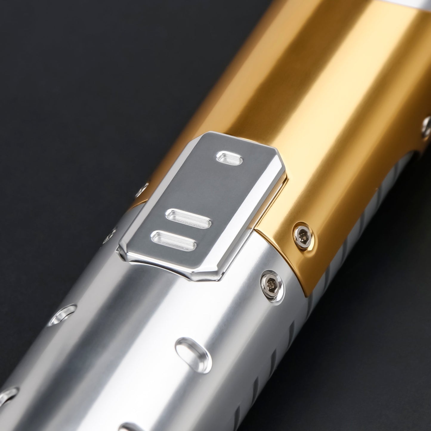 
                  
                    Crew SE SNV4 Light/Battlesaber
                  
                