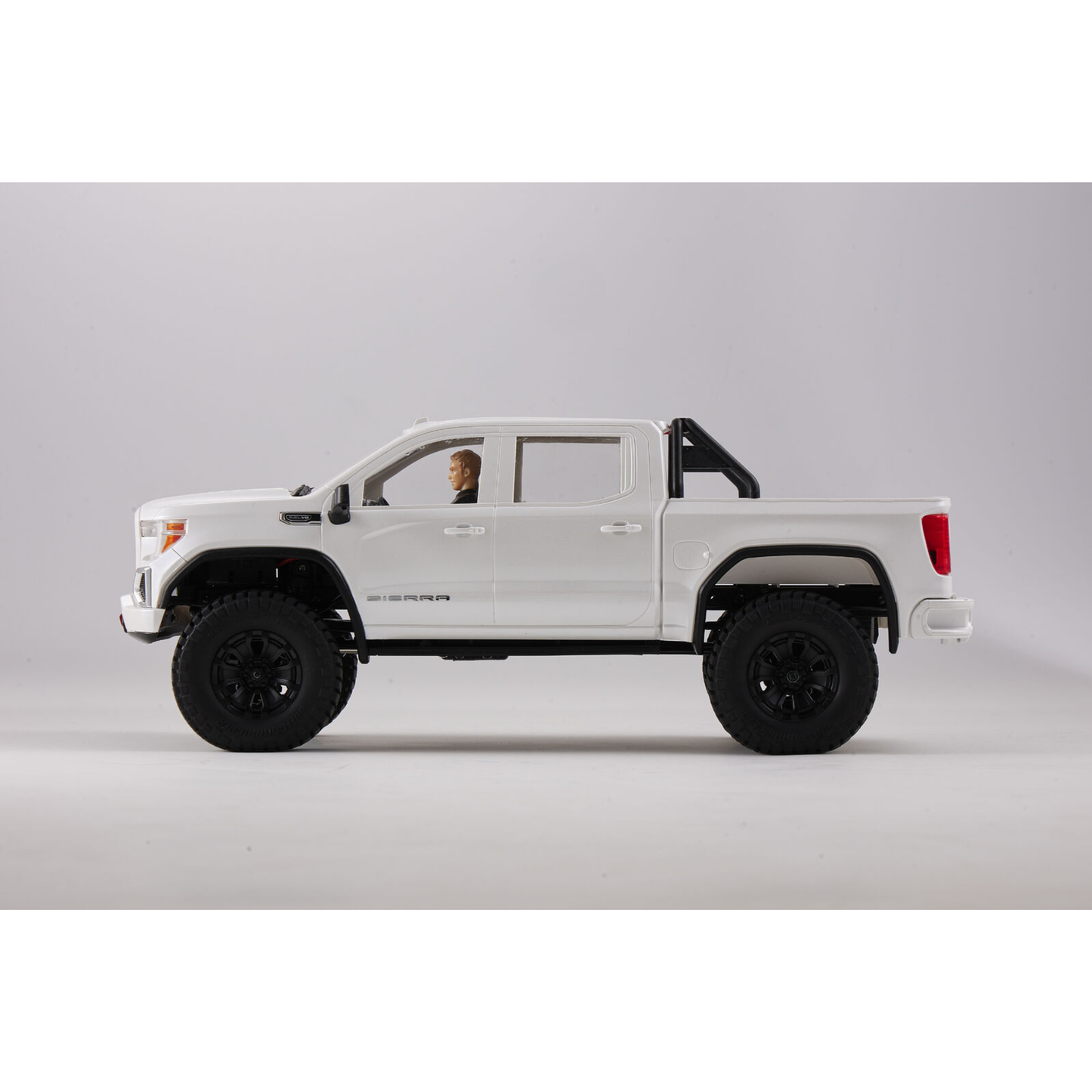 
                  
                    FCX18 1:18 GMC SIERRA 2019 White Brushless
                  
                