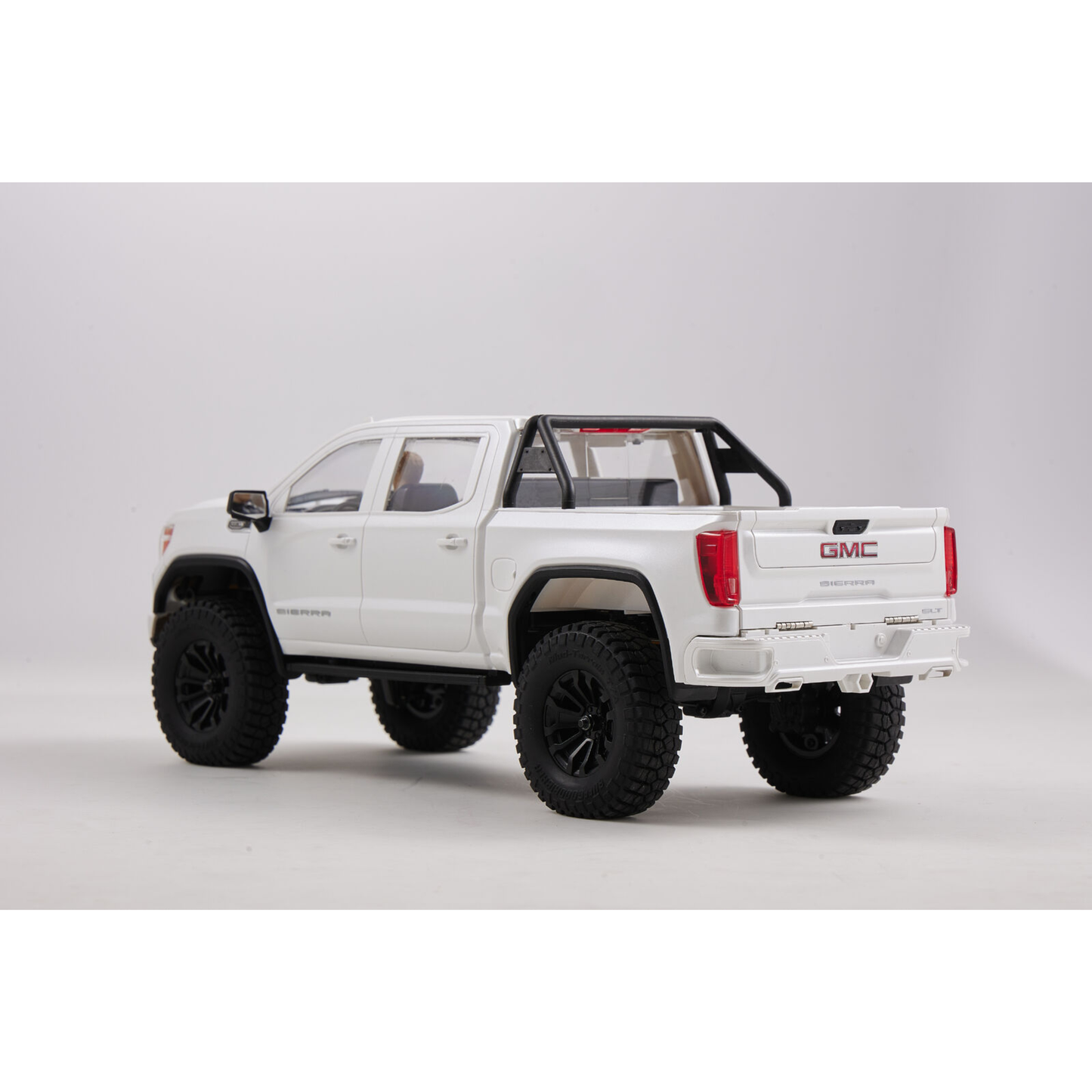 
                  
                    FCX18 1:18 GMC SIERRA 2019 White Brushless
                  
                