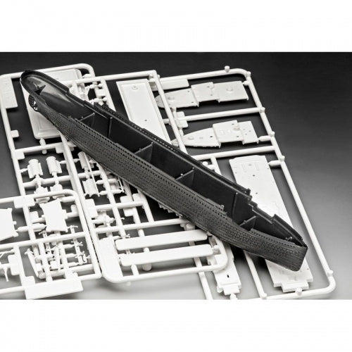 
                  
                    REVELL R.M.S. TITANIC 1:1200 MODEL KIT
                  
                